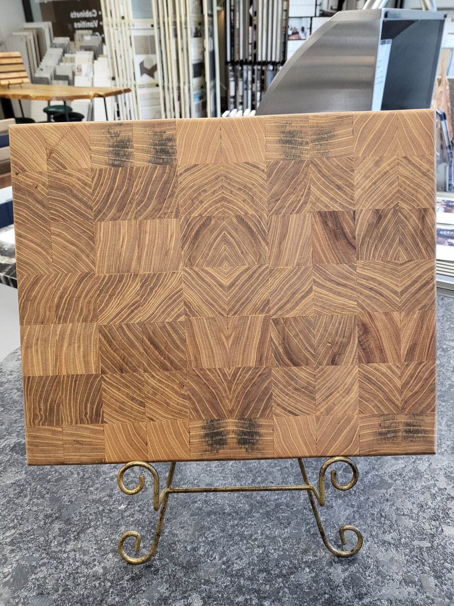Checkered End-Grain Oak Cutting Board